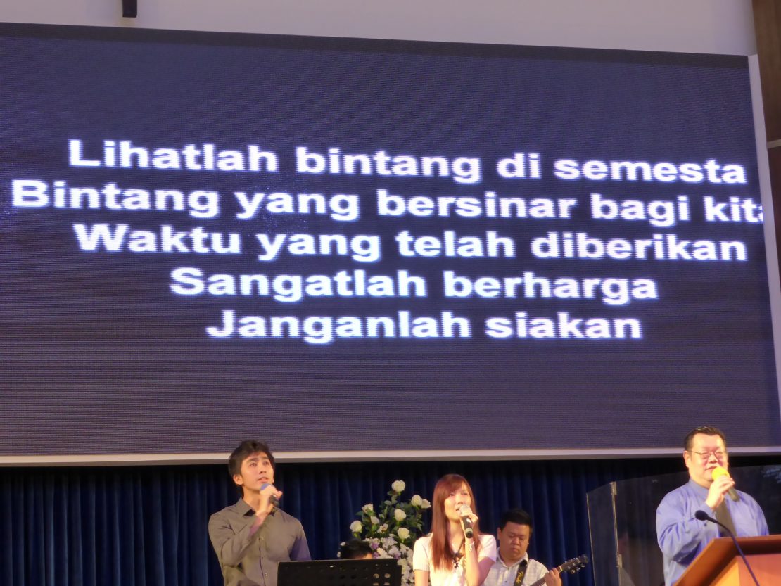 Praise song lyrics at Kuala Lumpur Baptist Church