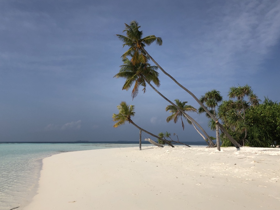 Dhangethi Bikini Beach
